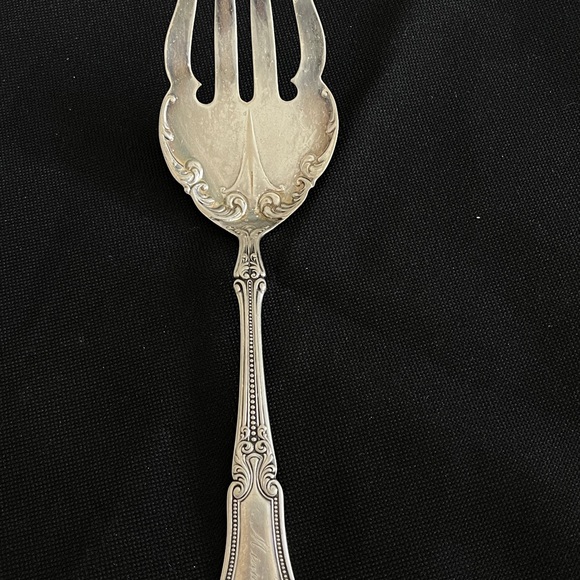 Antique Meat Serving Fork 1847 Rogers Bros A1 LOTUS Vintage Silverplate - Picture 10 of 11